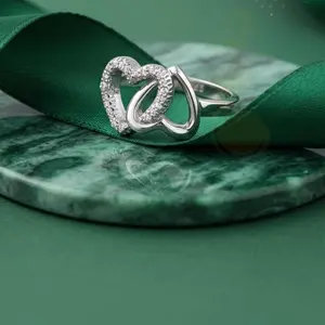 DiamondCelebritees 0.33 ct Cubic Zirconia 925 Sterling White Silver Heart Womens/Men's Ring Size 7