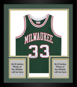 Framed Kareem Abdul-Jabbar Milwaukee Bucks Autographed Green Mitchell and Ness 1970-71 Throwback Jersey - Fanatics Authentic Certified