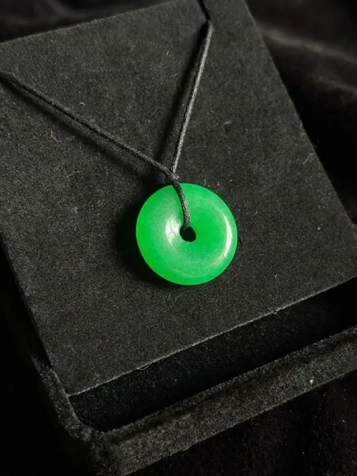 Emerald Green Jadeite Pi Disc Pendant Necklace - Unisex Minimal Classic Bi-Disc Silhouette Jewelry with Smooth Polish, Authentic Energy, Adjustable Cord for Harmony, Elegant Adults