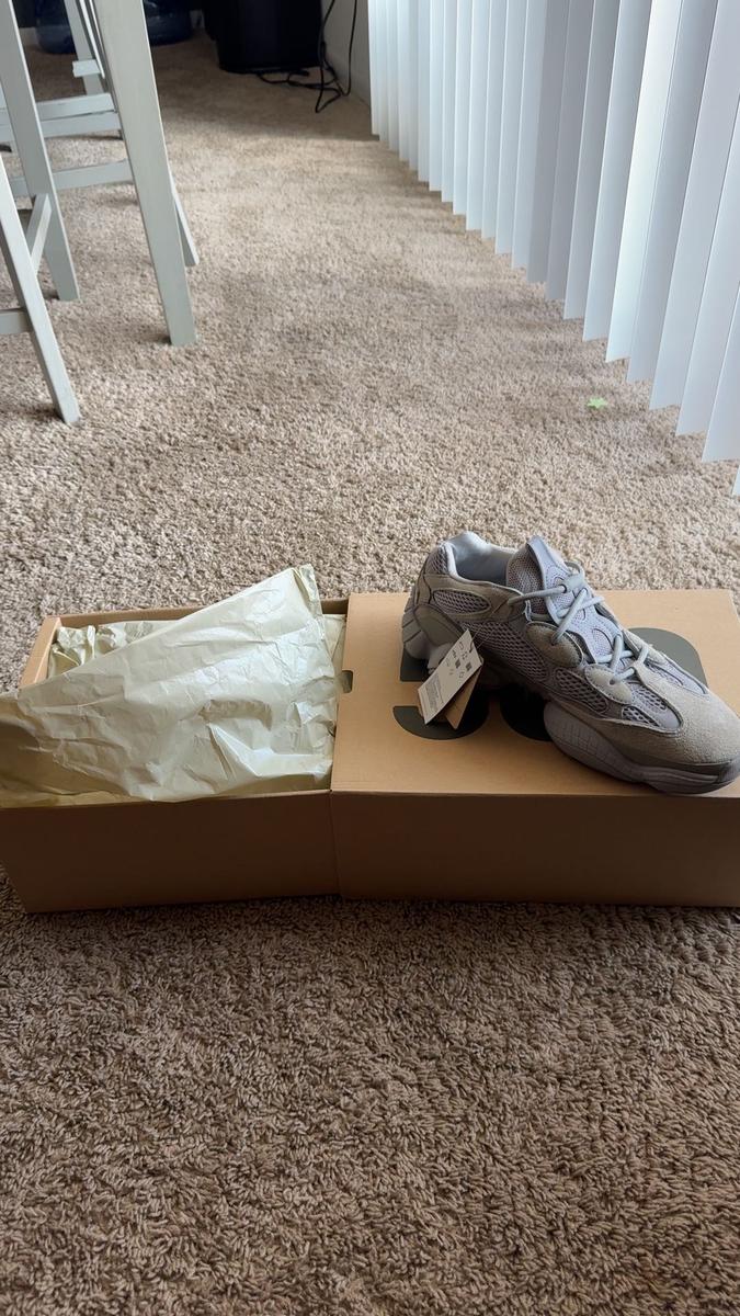 Item: 11.5, Medium, Grey