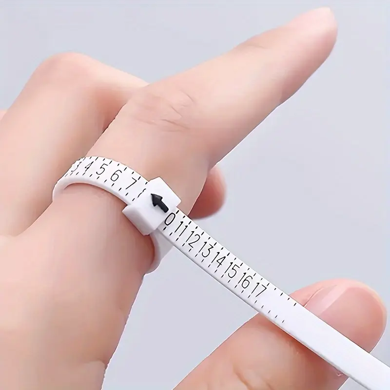 Plastic Finger Sizing Gauge, 1Ps Ring Measurer for Accurate Measurement, Manual Ring Size Finder Tool, Jewelry Sizing Loop with No Electricity Required