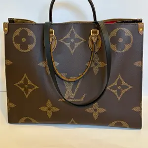 Pre-owned Louis Vuitton leather tote bags Reverse OnTheGo MM