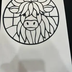 Highland cow cut out 2 sided sticky tape. Fits 30oz skinny tumbler. Pick spots and fill with glitter