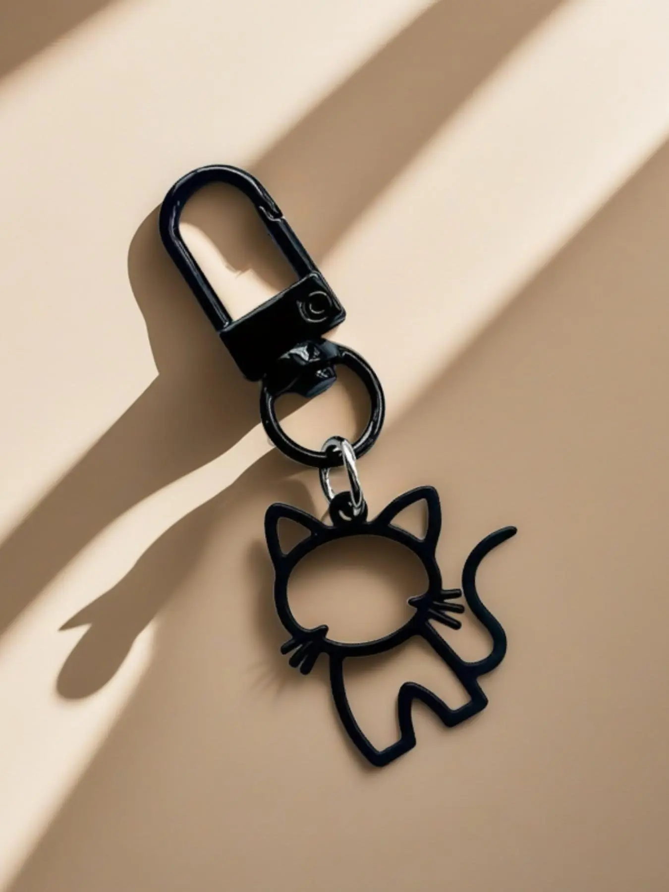 Cute Cat Design Keychain, Trendy Cute Keychain, Hollow Out Design Keychain, Pendant Keychain for Keys & Backpacks, Fashion Accessories for Women & Men, Cute Keychain Accessory, Keyrings