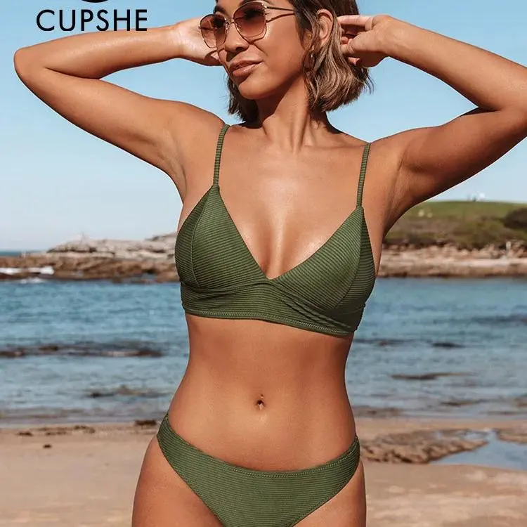 Solid Low Waist Bikini Set Solid Low Waist Bikini Set