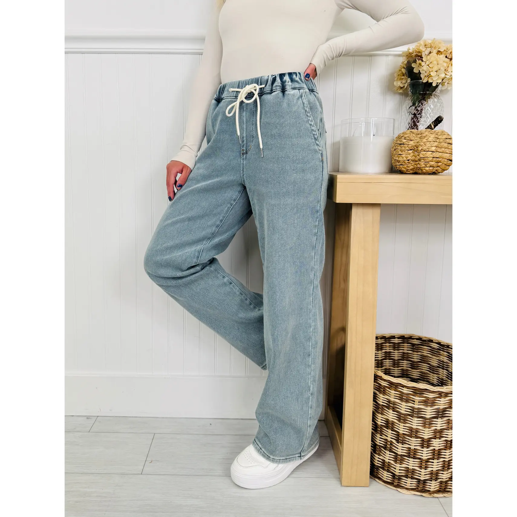 Judy Blue Laid Back Luxury Baggy Jeans