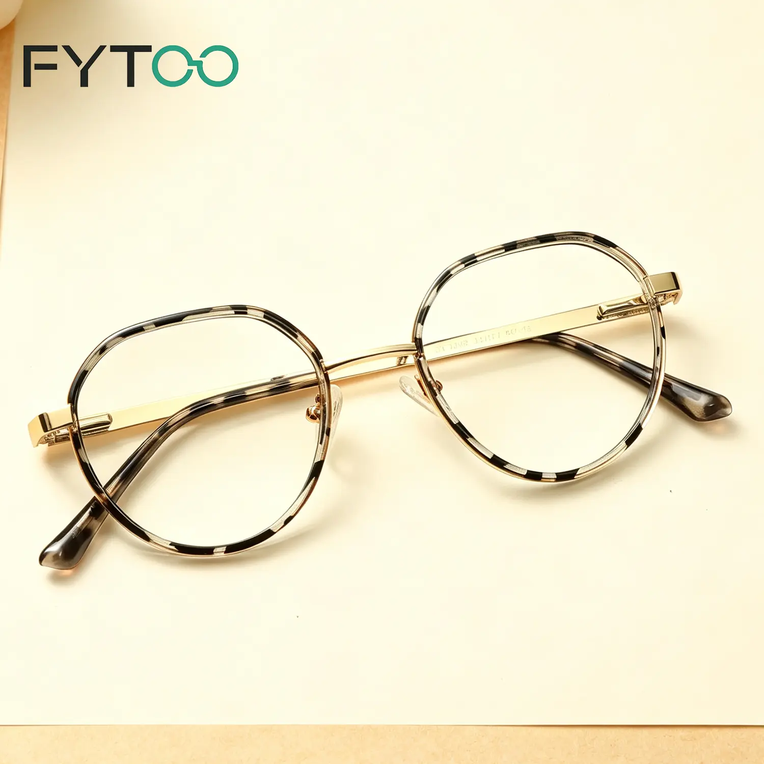 FYTOO Vintage Geometric Eyeglasses, Unisex Ultra-Light Titanium Full-Rim Frames with Tortoiseshell Pattern for Daily Wear, Minimalist Design
