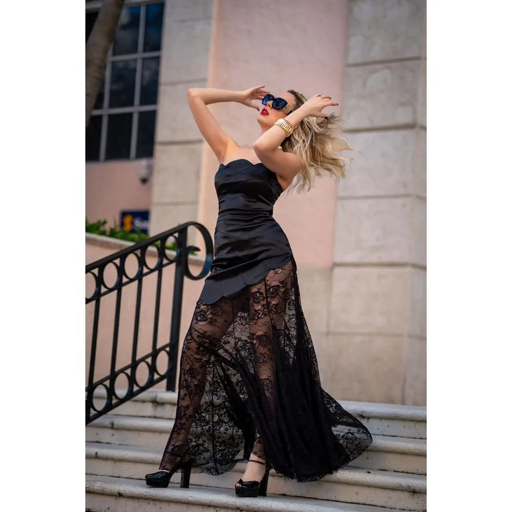 open lace back dress Cosmios Print Maxi Dress - True to Size main image 0
