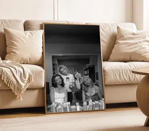 [UNFRAMED POSTER] SATC Vintage TV Series Print sex and the city Poster black and white, retro wall art