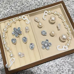 16pcs Rhinestone Shoe Charm Bling for Women Flower Pearl Shoes Decoration Charms  Rhinestones Shoes Chain Charm Cute DIY Shoe Accessories for Birthday Party decorative