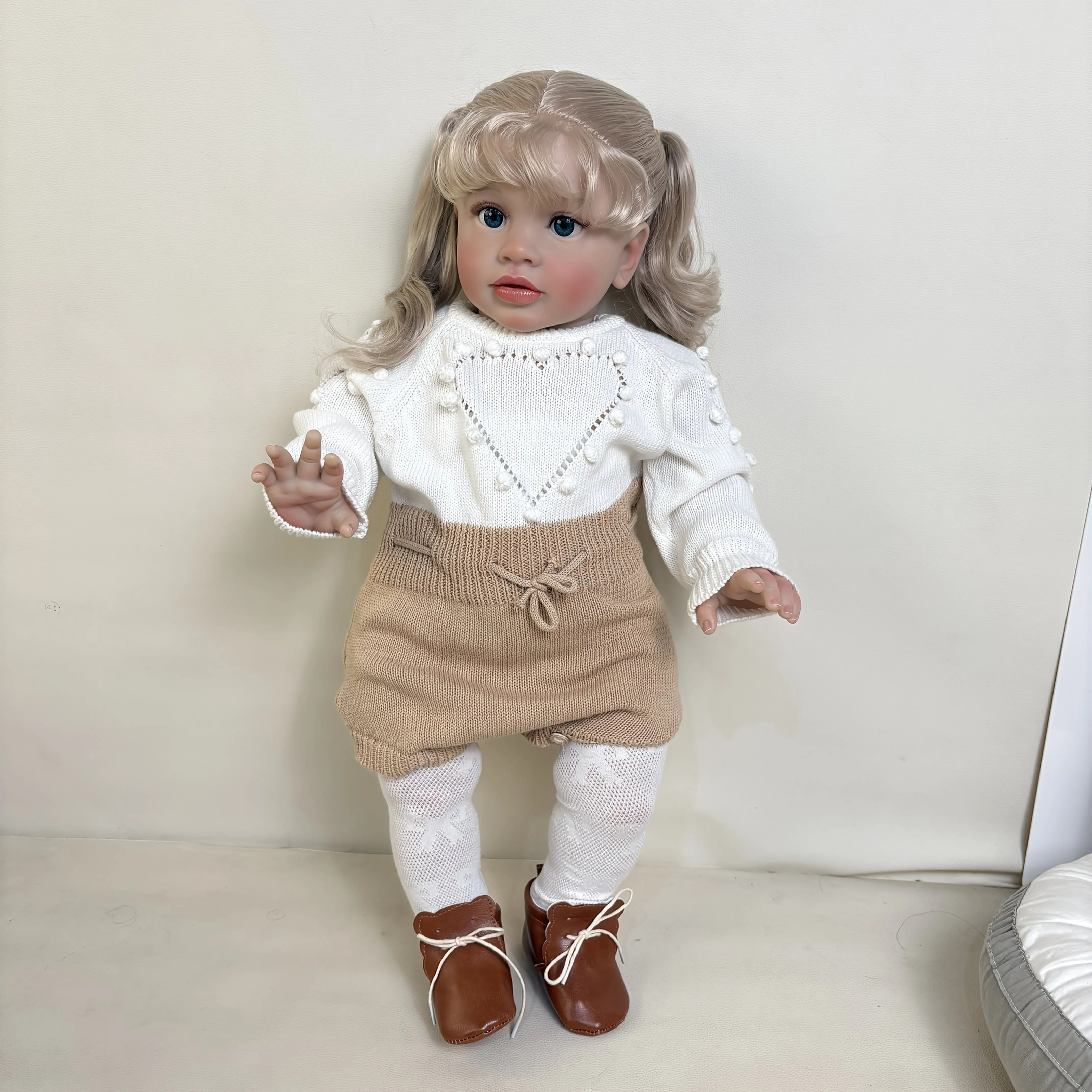 26in Adorable Reborn Baby Doll Acrylic Eyes Hand-Implanted Hair Lifelike Newborn Toddler Girls Toy for Kids Soft Cuddly Gift