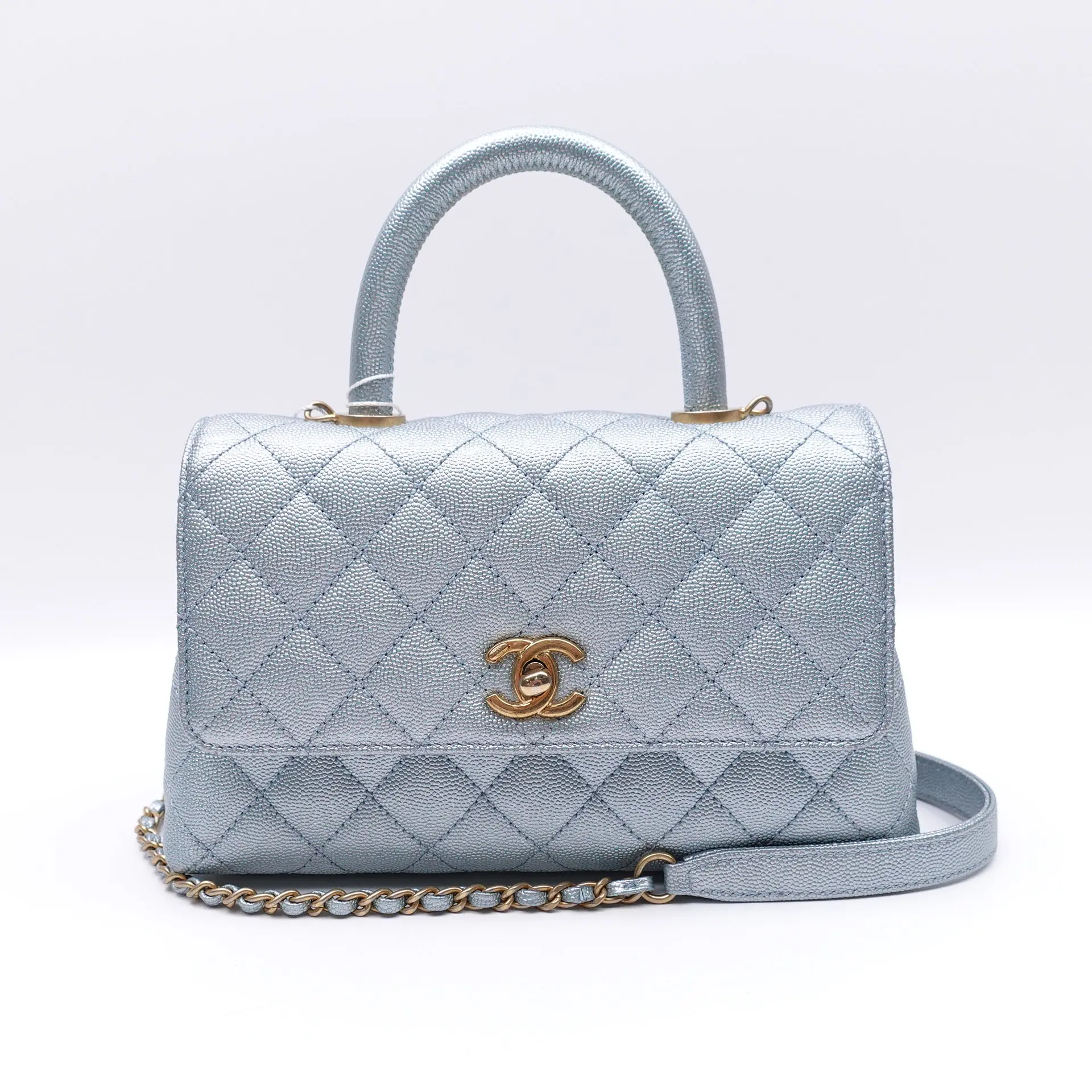 Pre-owned CHANEL caviar leather Top Handle Bag Light Blue Quilted T10419842