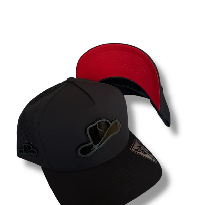 Classic cap with cap logo Graphic Adjustable Snapback Mesh Baseball Cap - Adjustable Fit, Black Plate Accent