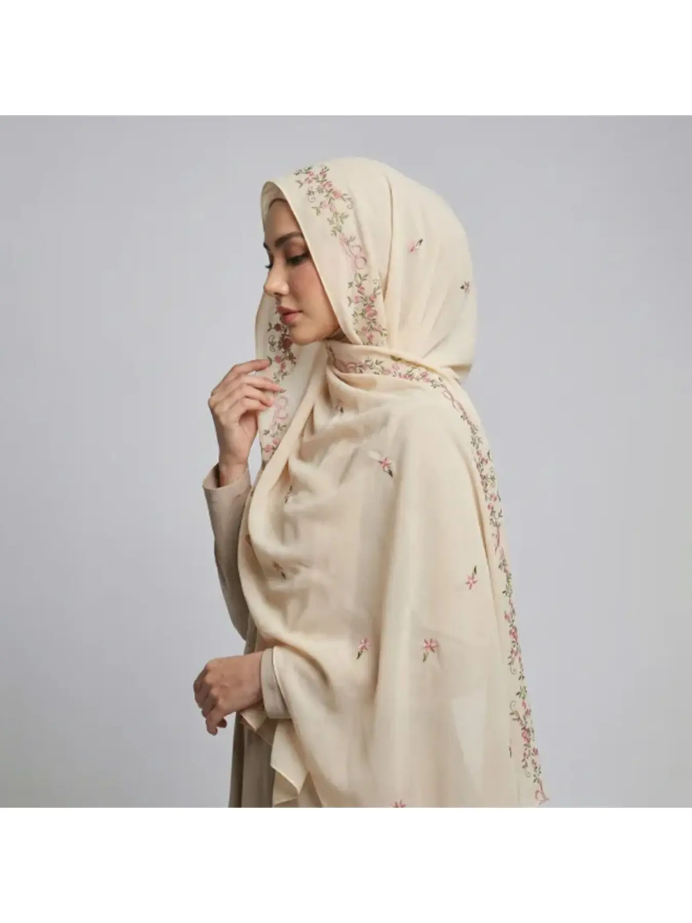 Hot-selling new small fresh embroidered chiffon long scarf, versatile high-quality solid color elastic shawl scarf Modesty Hijab Head Scarf For Muslim