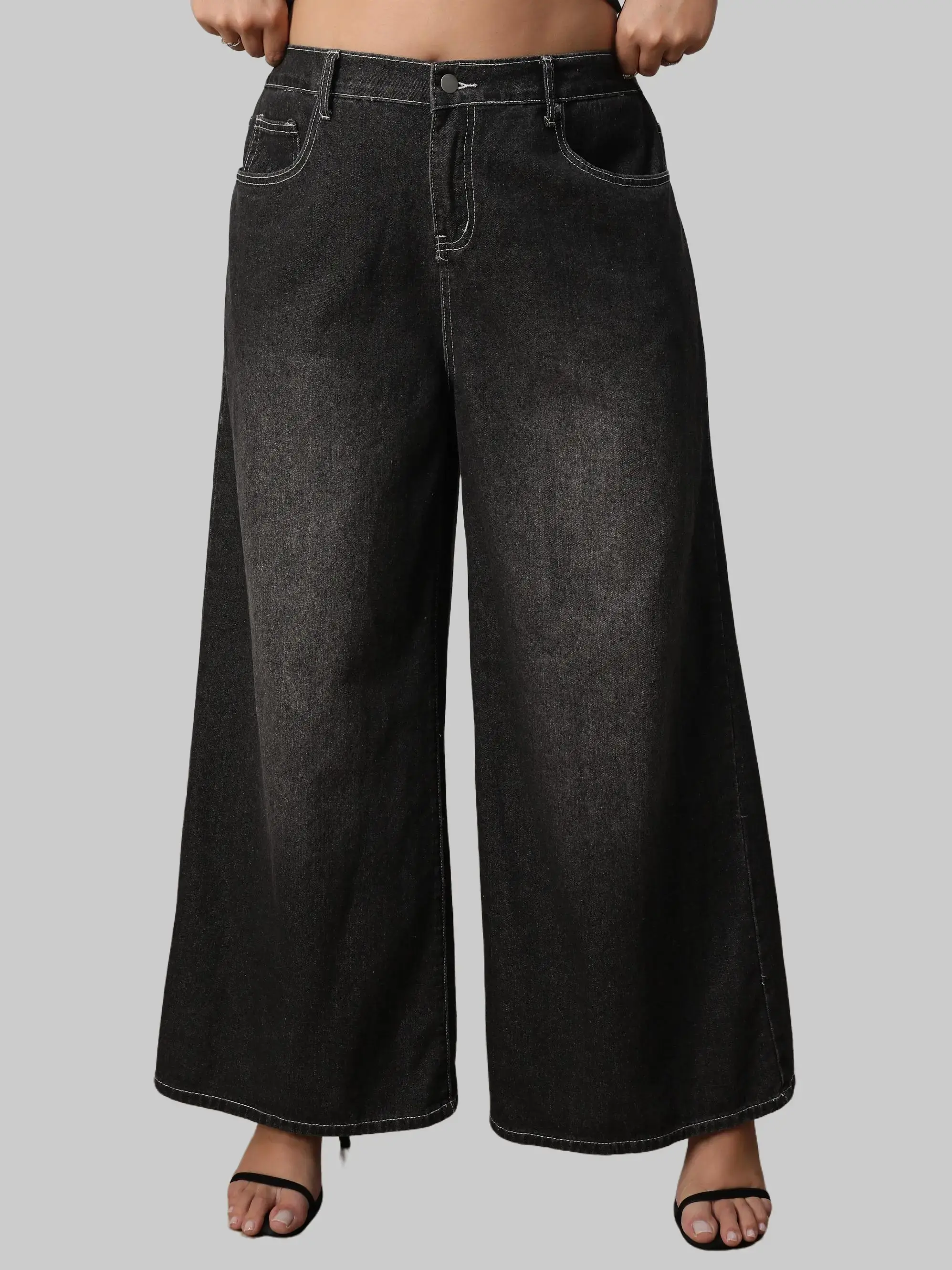 Retro Street Style Spider Web Rhinestone Oversized Wide-leg Plus-size Jeans for Women Comfortable & Stylish Fit Ideal for Casual Wear