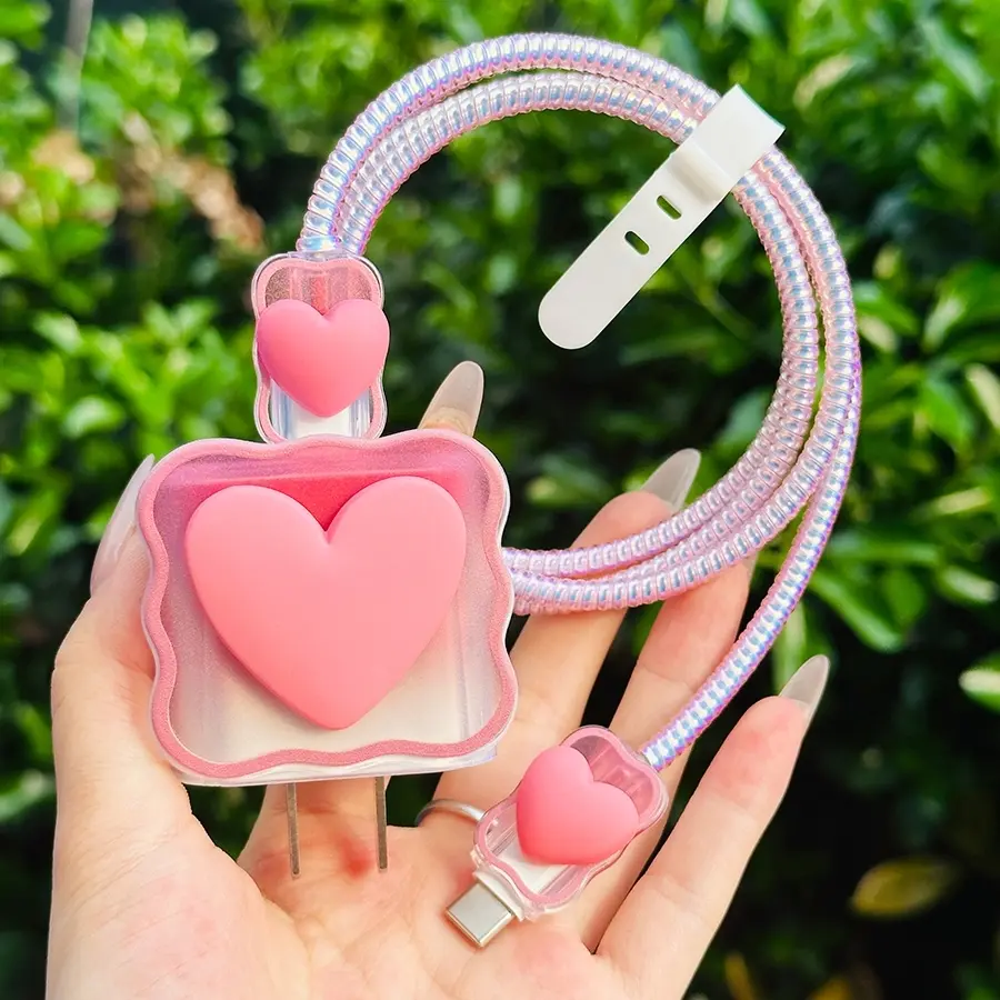 3D Heart Shaped Design Smartphone Charger & Data Cable Protective Case, Decorative Charger & Data Cable Protector, Electronic Phone Accessories Compatible with Apple 20W Charger, Cellphone Charging