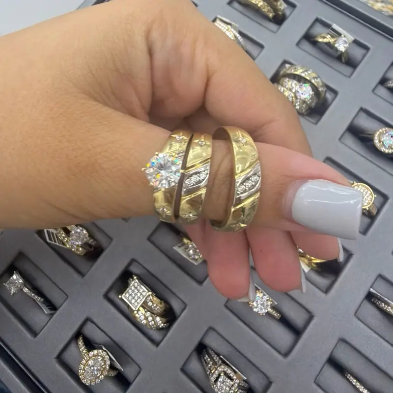Set de 3 anillos de compromiso 10k totalmente oro