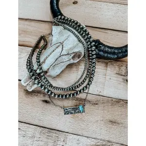 Bolt Pendant Bar Necklace