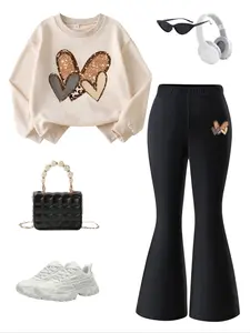 Girls' Heart Print Sweatshirt Set, Fall & Winter Fashion, Fitted Flare Pants, Street Style, Moderate Fabric, Casual, Everyday Outfit