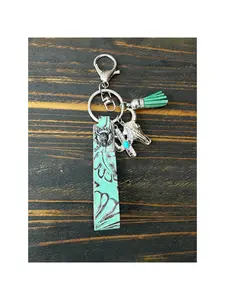 Vintage Western Cowboy Leather Keychain for Bags, Handmade Turquoise Cowhide Pendant Keyring, Stylish Daily Accessory for Backpack & Purse, Durable Retro Decor for Men Women, Ideal Gift for Friends & Family, Western Style Key Charm