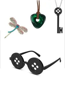 4 Pcs Accessories Fit for Coraline Cosplay Costume, Button Eyes Glasses, Key Necklace, Hair Clip, Green Stone Set Halloween Merchandise, Cosplay Party, Christmas Birthday Gift for Women Men and Fans