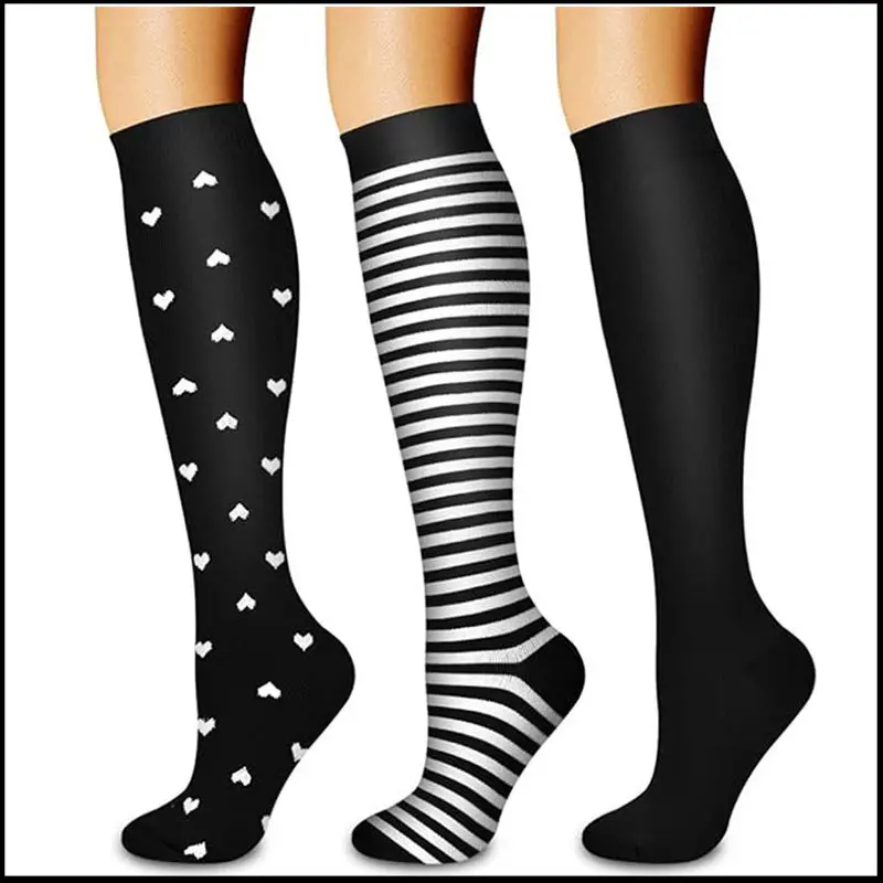 3 pairs  26 hearts/stripes/black