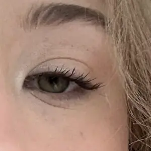 Product Review of Lash Sensational Body Mascara, Silky Buildable Formula, 24HR Lift, Maybelline New York from B**h