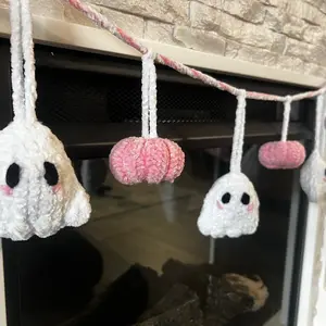 Crochet Pink Pumpkin Ghost Halloween Fall Garland Decoration Spooky Decor