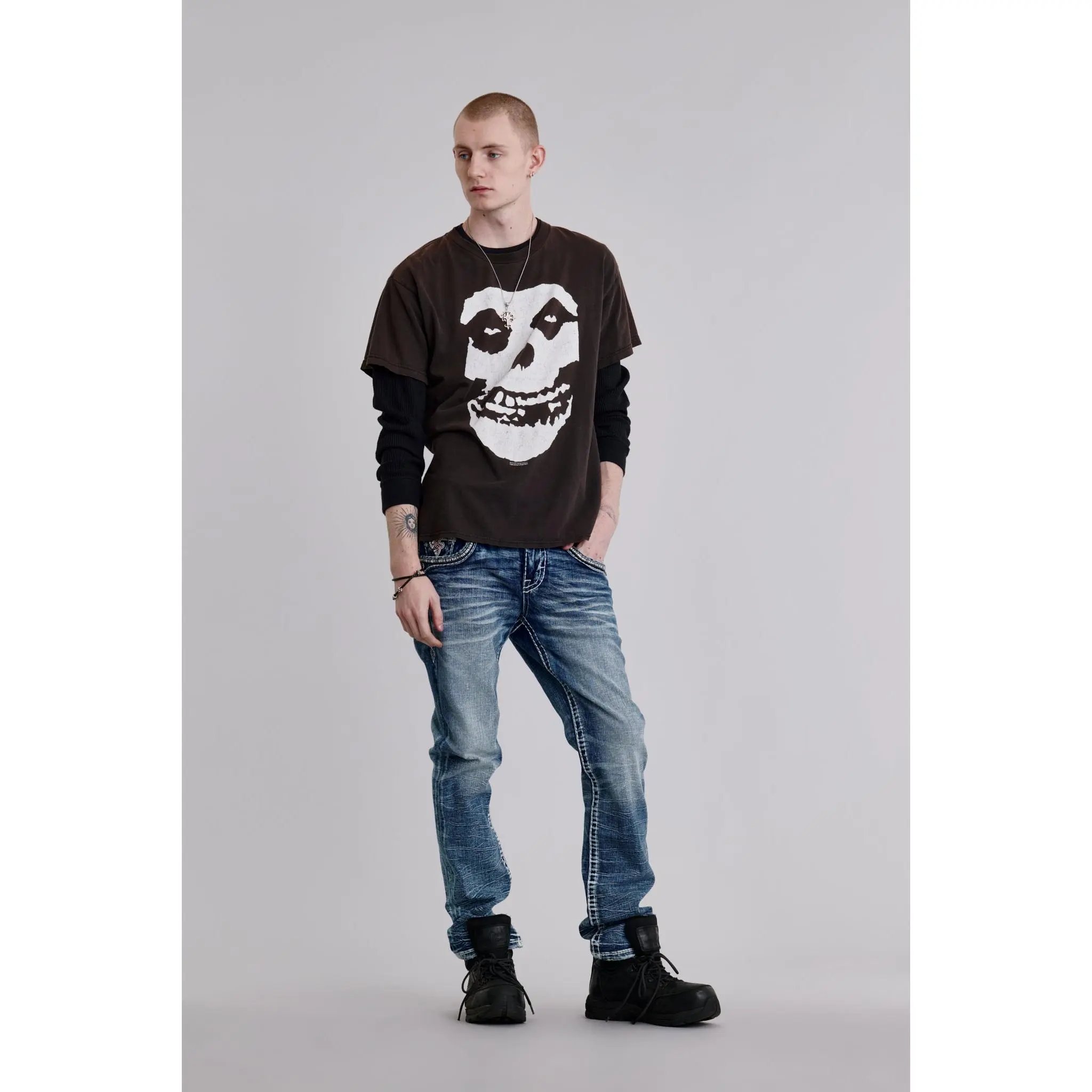 Rock Revival Men's Landon Classic Straight Casual Streetwear Jeans - Medium Wash Stretch Fashion Casual Denim, Fleur-de-Lis Embroidery, Leather Patch, Leisure Denim Trousers, All Seasons, Below the Ankle, Multi-Size Menswear Pants