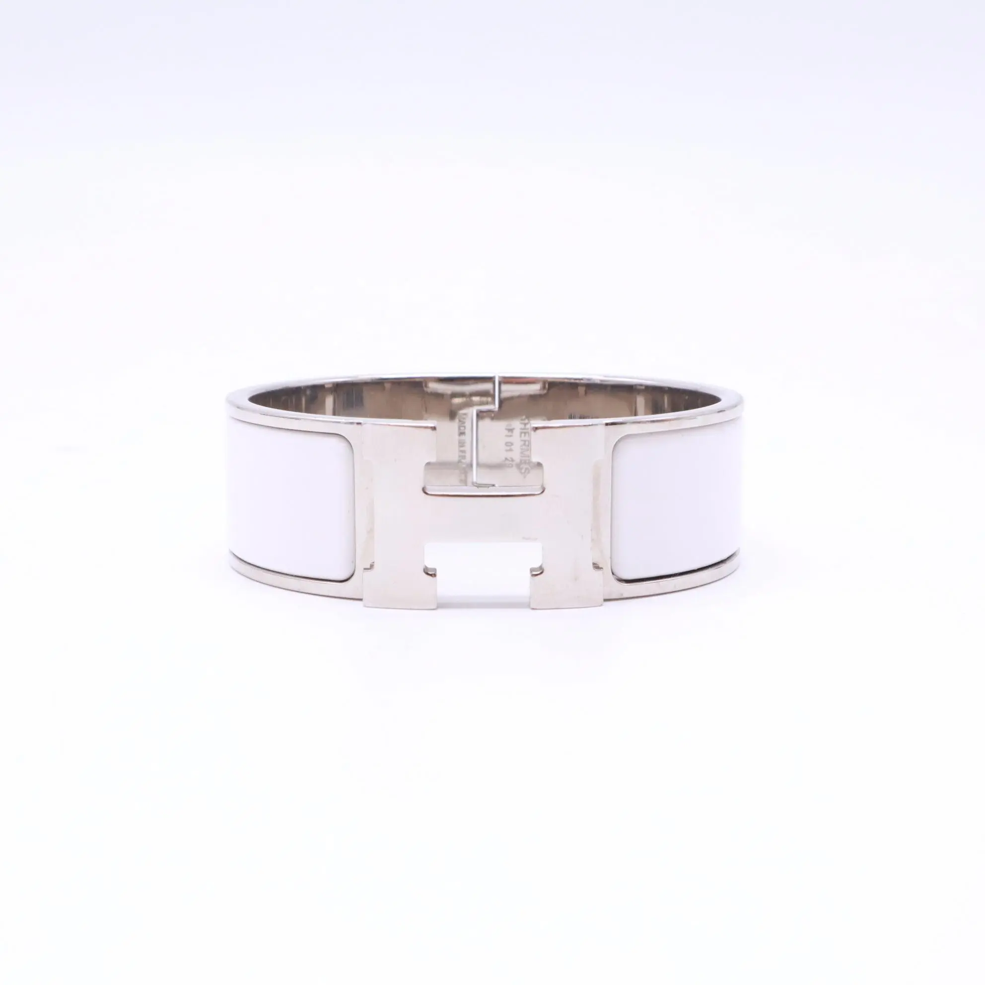 Pre-owned Hermes Enamel Wide Clic Clac H Bracelet PM White twins LDJ5321