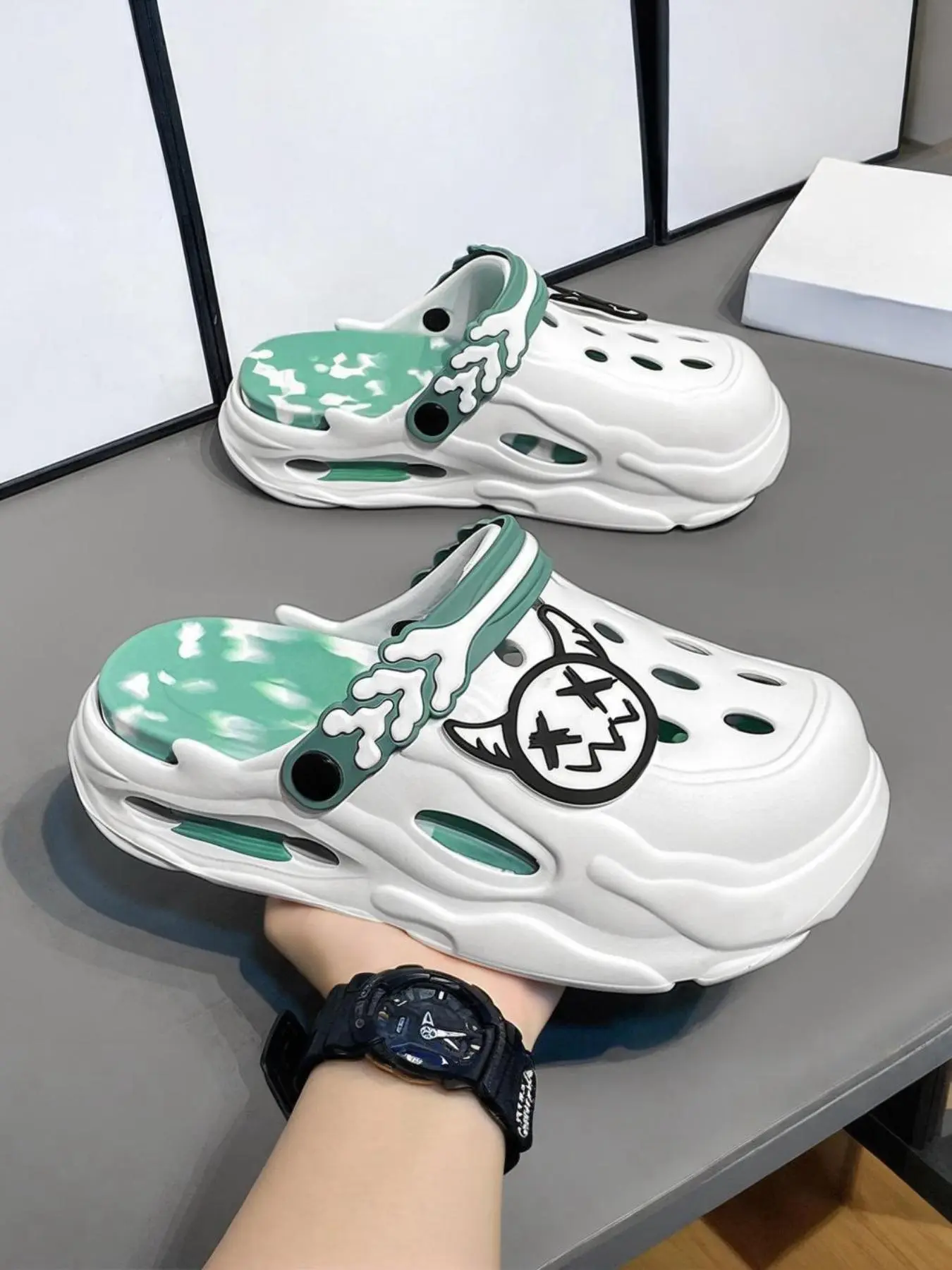 Men's Cartoon Slides, Casual Soft Comfortable Clogs, Non-slip Slippers for Indoor & Outdoor Wear, Walking Shoes, Anti Slip Slippers, Non Slip Design, Indoor Outdoor Footwear