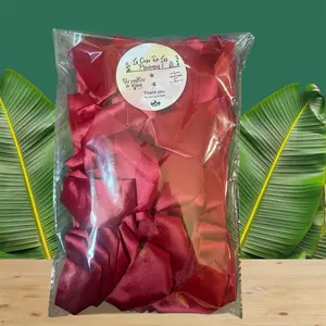 100 Premade Ribbon Rose Petals for Making Eternal Bouquets / petalos de liston para flores eternas 100 Pack Pre-fabricated ribbon Rose petals to make Eternal Roses Pétalos de listón satinado Decorative Decor Flower ribbon petals pétalos