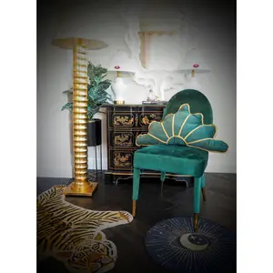 Gold Lace Sunburst in a Shell Pillow - Green