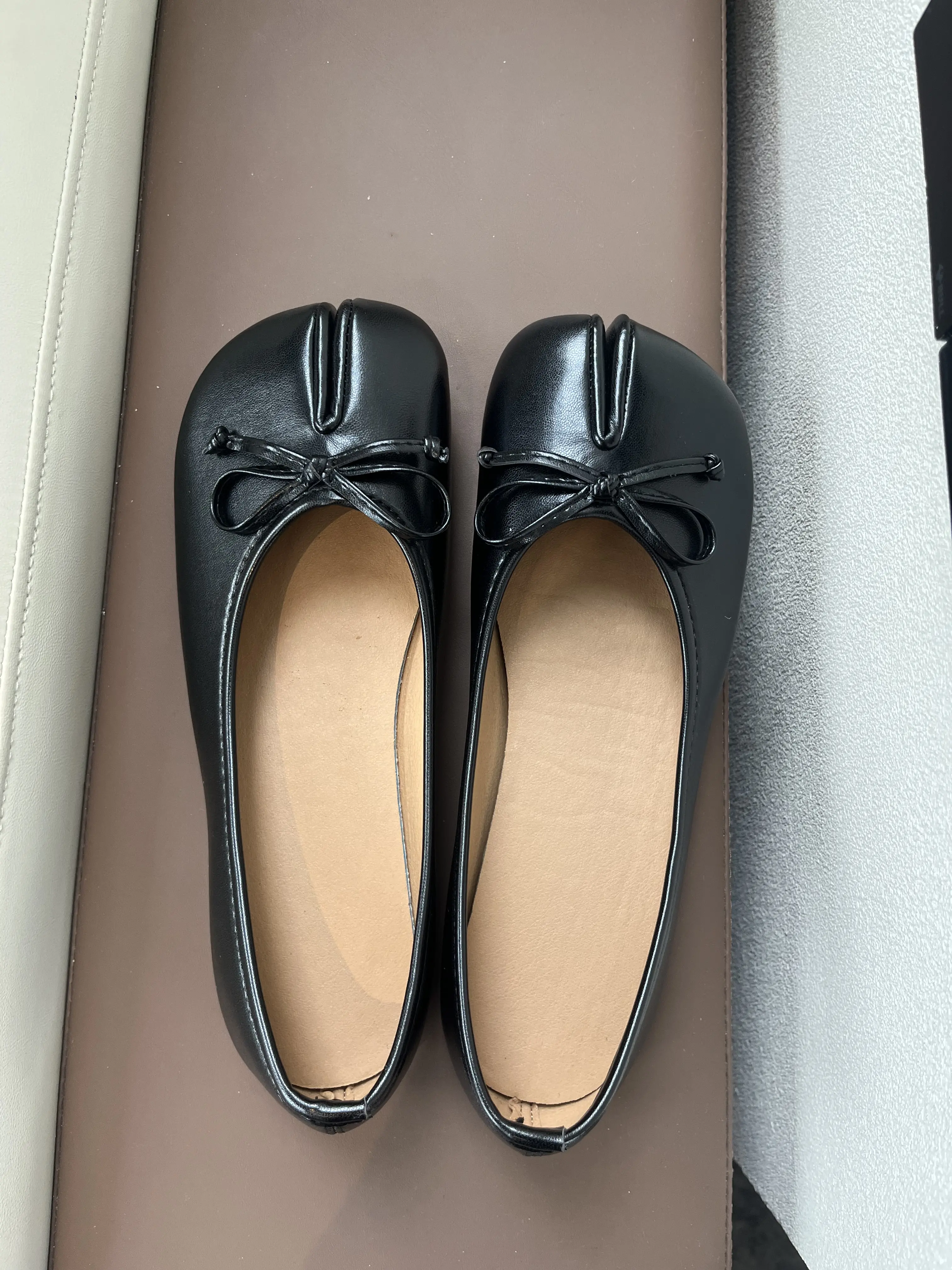 Women's Bow Decor Ballet Flats, Soft Leather Slip-on Shoes, Comfortable Flat Heel, Elegant Casual Footwear for Daily Wear, Office, Dating, Shopping & All Seasons
