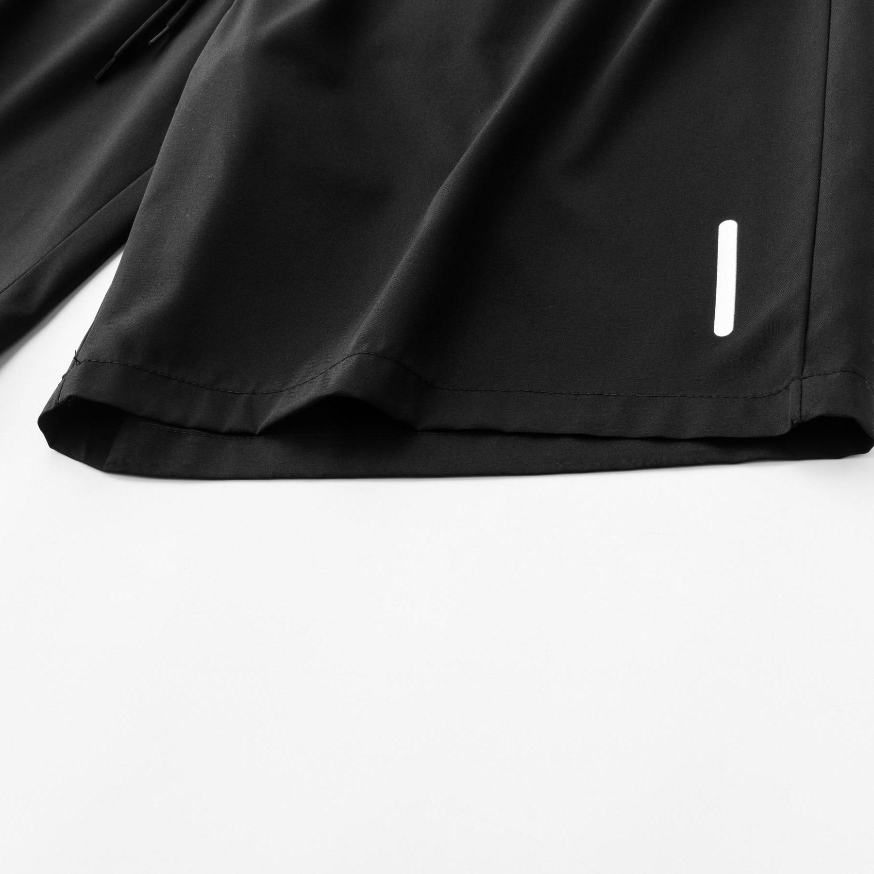 Men’s 3-pack: casual breathable shorts, men’s quick-dry shorts with reflective stripes print. Lightweight and comfortable, skin-friendly fabric. Perfect for summer leisure and various sports activities. Provides a second-skin feel while allowing unrestric