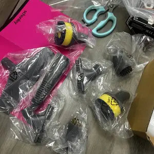 Product Review of Schenley 18-in-1 Steam Mop with Detachable Handheld Steamer for Walls, Floors, Tiles, Tackles Grease & Sticky Messes, Includes Multiple Accessories Cleaning Tools Cleaning Set from D**a ** Y** U**y