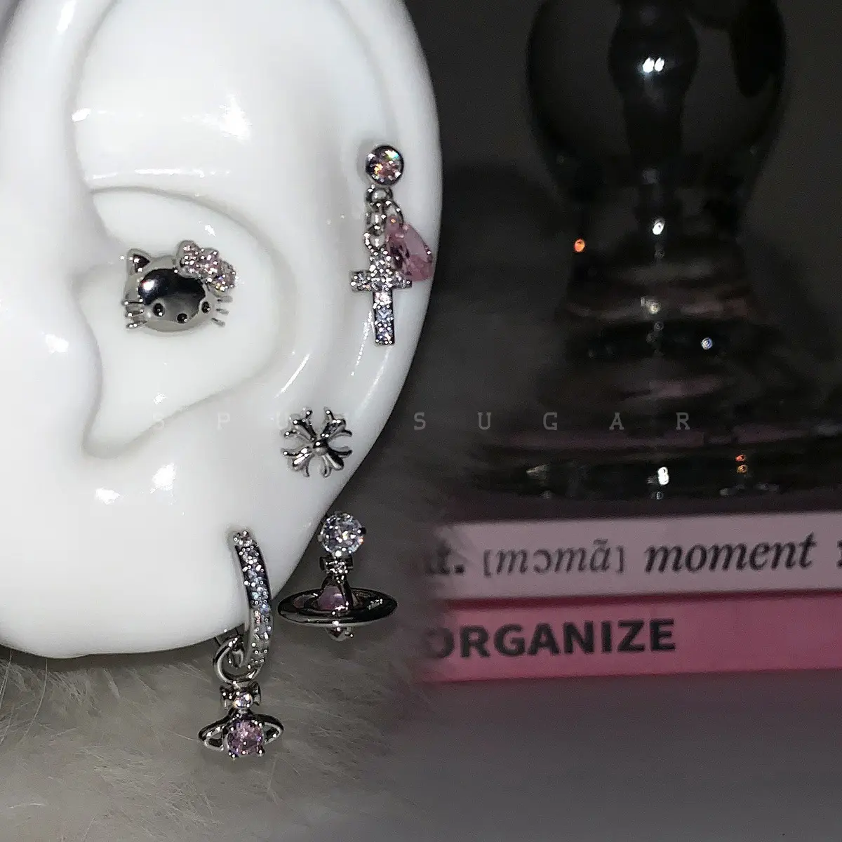 Pink Saturn horseshoe ring earrings, medical titanium steel Kitty cat ear bone studs, conch studs, hoop earrings, cross earrings Sparkly Moissanite Grillz Jewelry
