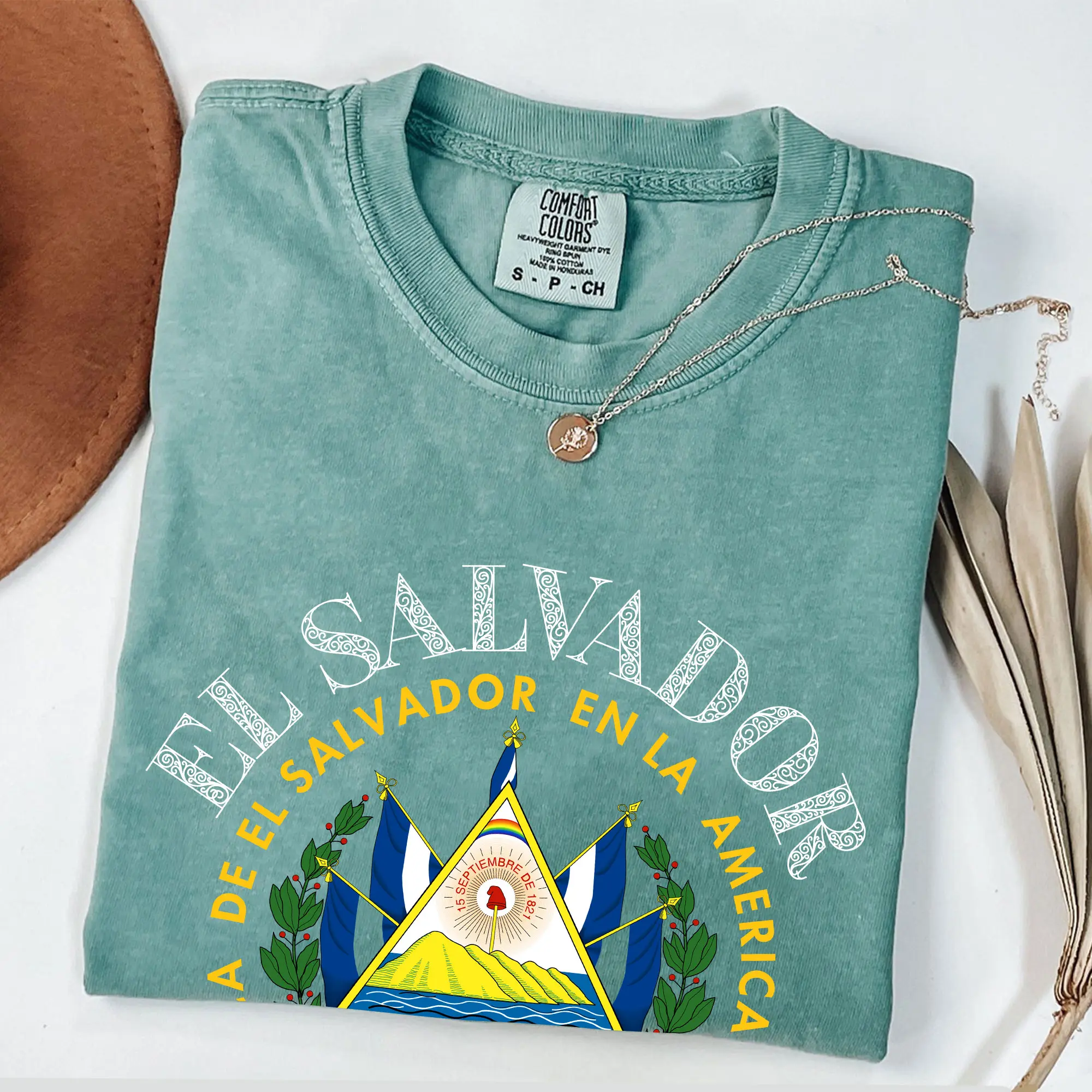 Comfort Colors El Salvador Shirt, Proud Salvadoreña Gift for Salvadoran Mom Hispanic Heritage Month Shir, Comfort Colors Shirt