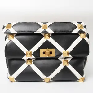 Pre-owned Valentino leather top handle bags Garavani Nappa Large Roman Stud Shoulder Bag Black White