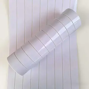 15.7in*118.1in Self-adhesive White Textured Wallpaper Roll, PVC Kitchen Wall Panel, Waterproof Grid Wall Panel, Peel and Stick Easy to Clean Durable Wer, Suitable for Curved Partitions and Ceilings, Feature Wall, Office and Living Room, Bathroom Tiles