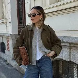 Women'sGreenSuedeJacket2025NewSpringFashionLongSleeveZipperOversizeBomberCoatChicFemaleHighStreetOuterwearFittedCollaredBasicTopsMinimalist