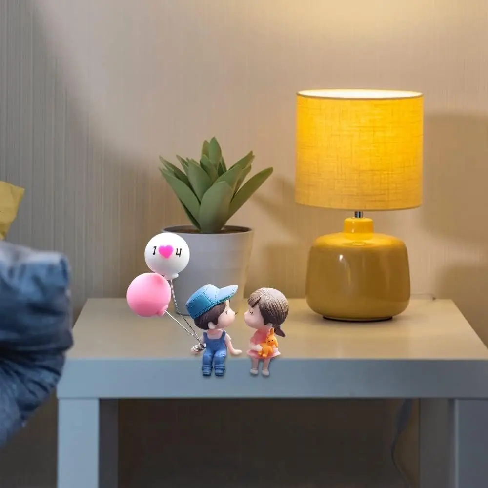 Cute Couple Doll Ornaments, Small Cartoon Car Dashboard Figure Decorations, Lovely Kiss Couples Figurines Balloon Ornaments Gifts for Wedding, Valenti