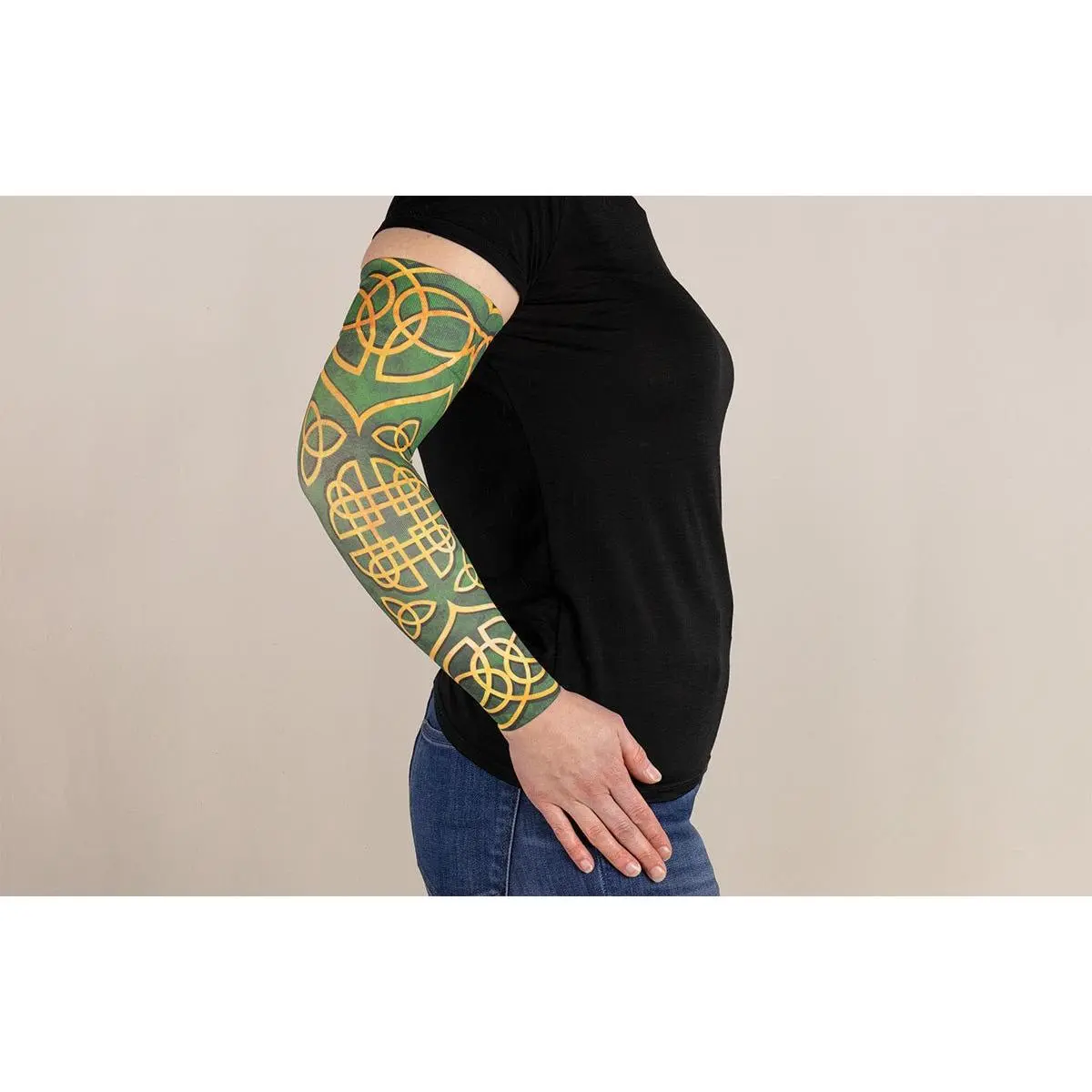 Lucky Gradient Compression Arm Sleeve