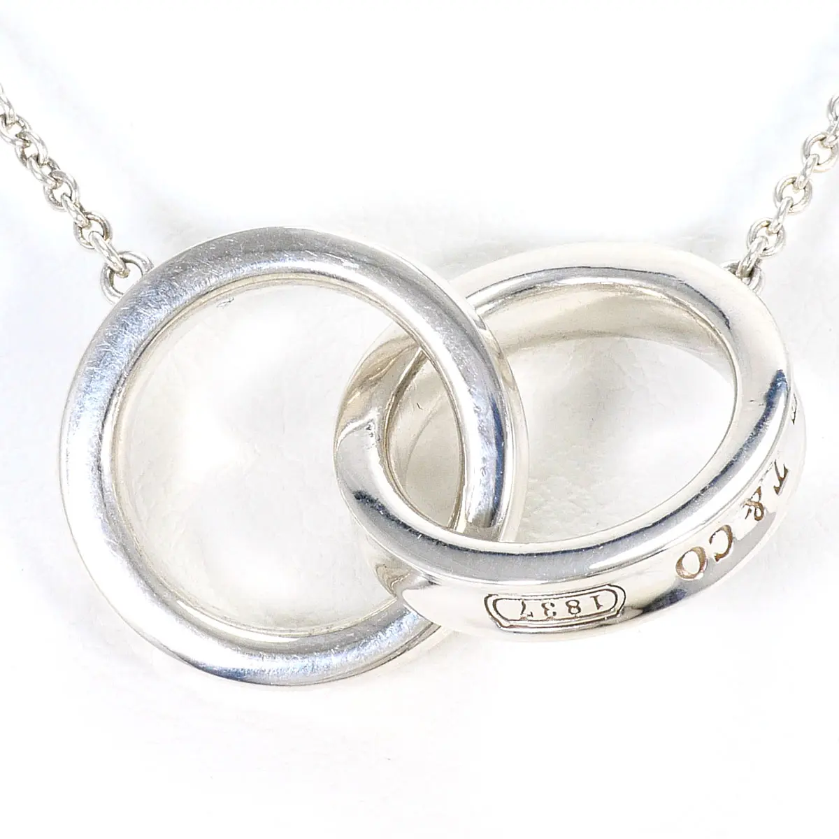 Pre-owned Tiffany & Co. Sterling Silver 925 (Ag925) Small Leather Goods 1837 Interlocking Circle Silver Necklace