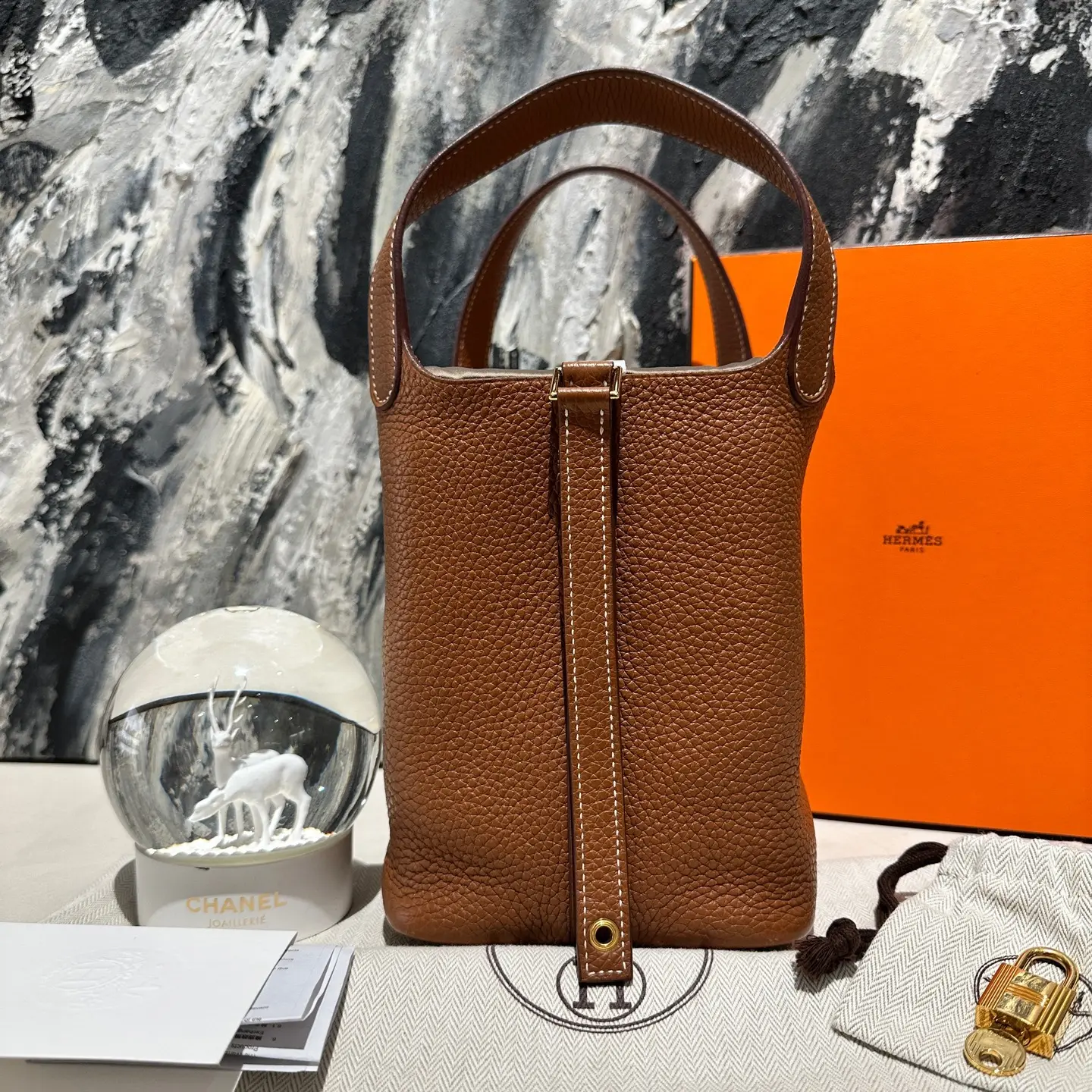 Pre-owned HERMÈS picotin 18 bucket style handbag