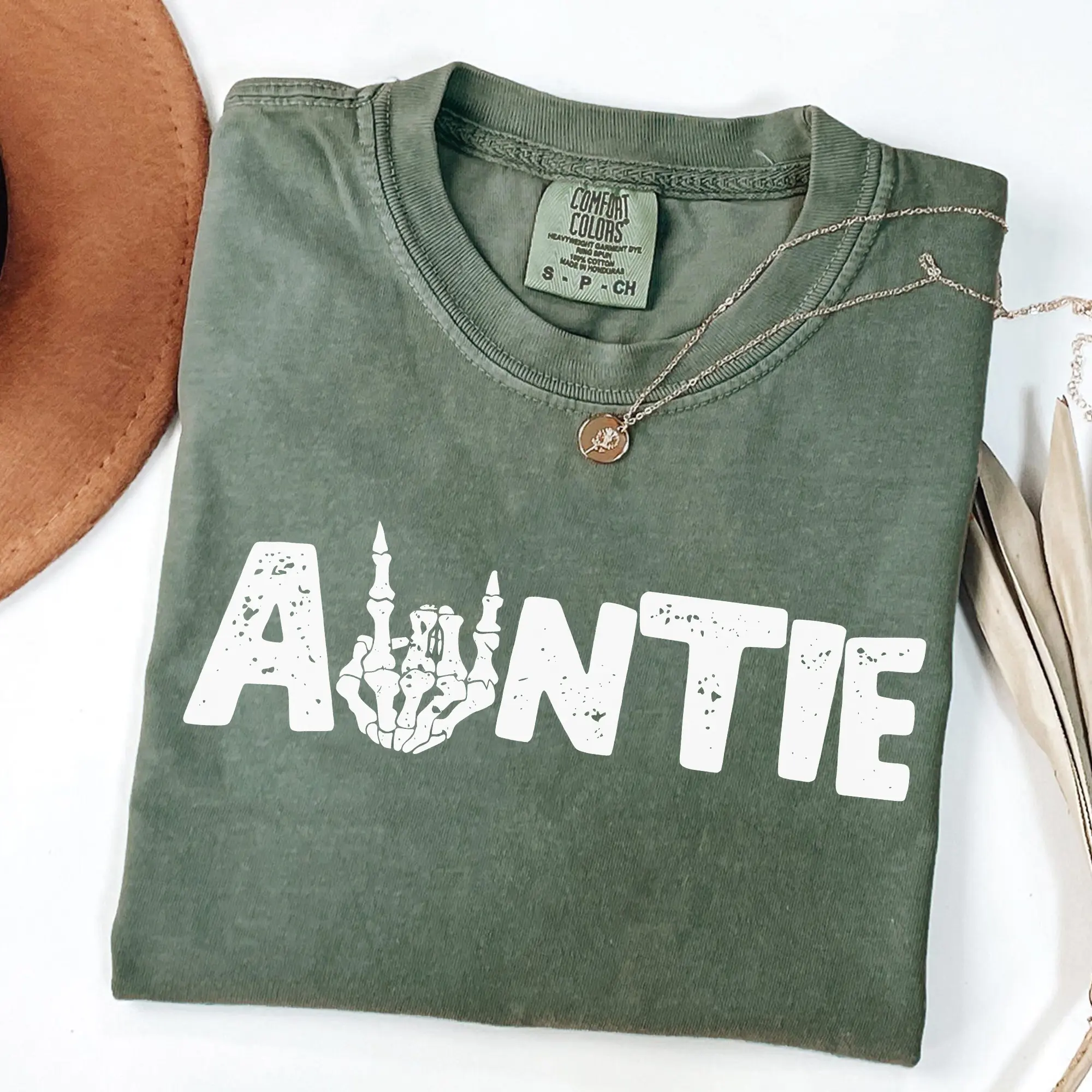 Comfort Colors  Auntie Shirt, Aunt Skeleton Hand Shirt, New Aunt, Gift for Aunt, Funny Aunt Shirt, Cool Auntie Shirt