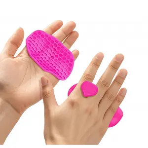Black 2-Piece Silicone Anti-Slip Grip Pads (36g) – Durable Strength Training Fitness Accessory for Weightlifting, Grip Training