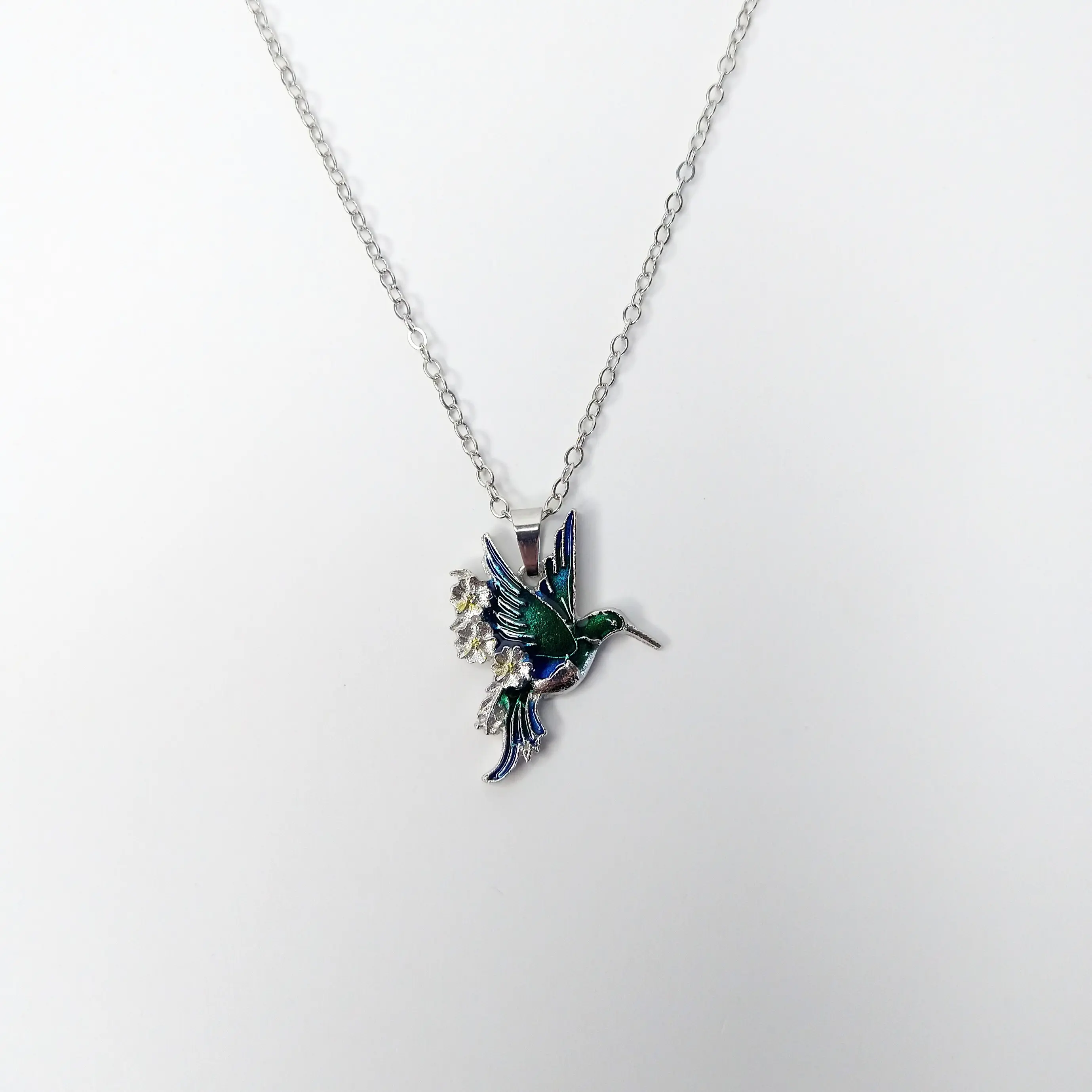 #519 Blue-Green Hummingbird with Daisy Flowers Necklace, 18 inch Chain with 2 inch Extender, Casual, Jewelry, Spring, Summer, Animal