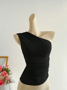 Women's One-Shoulder Ruched Tight Top, Fashionable Simple Design, Casual Elegant, Versatile for Daily Commute, Spring Summer