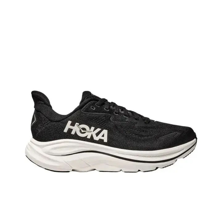 Classic Black White Streamlined Jogging Shoes With Impact-absorbing Outsole, Suitable for Long-distance Training, Daily Commutes and Minimal Daily Outfit Styling